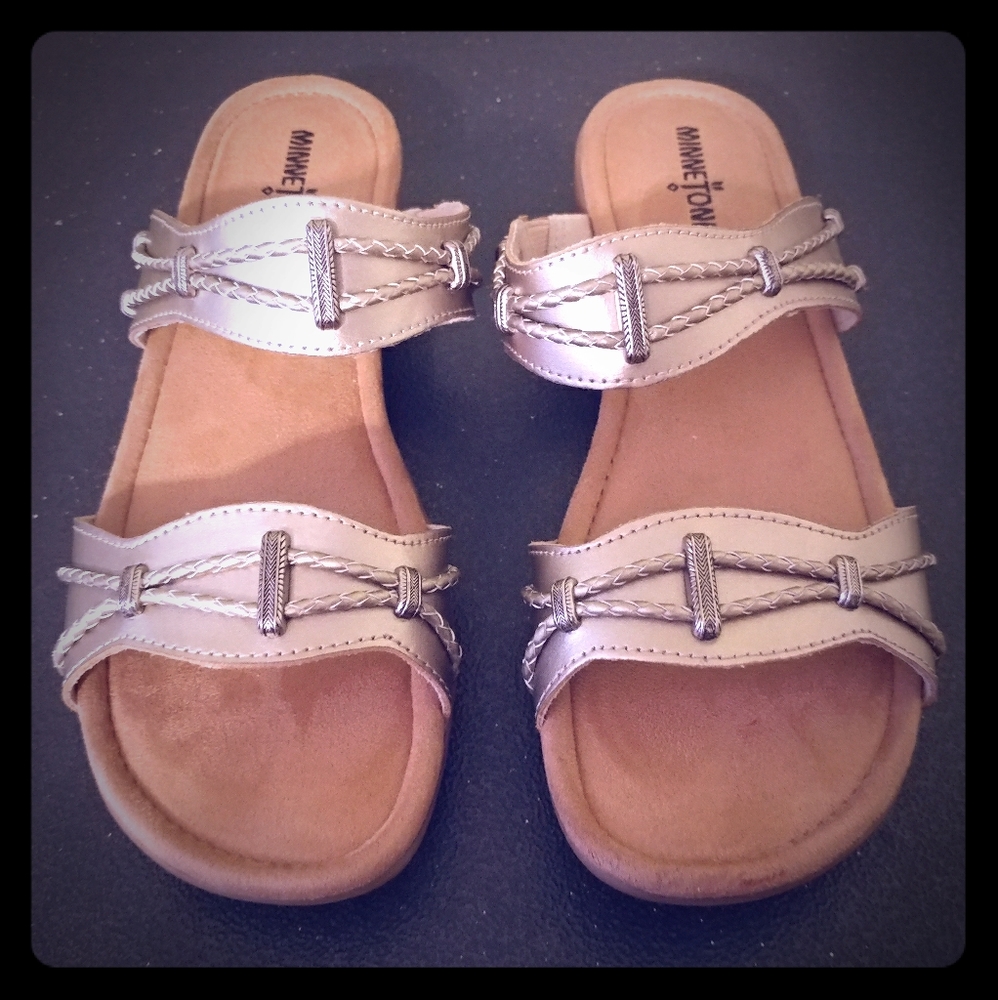 Minnetonka "Monterrey" Light Gold Open-Toe Sandal Slides; Sz 9; NIB